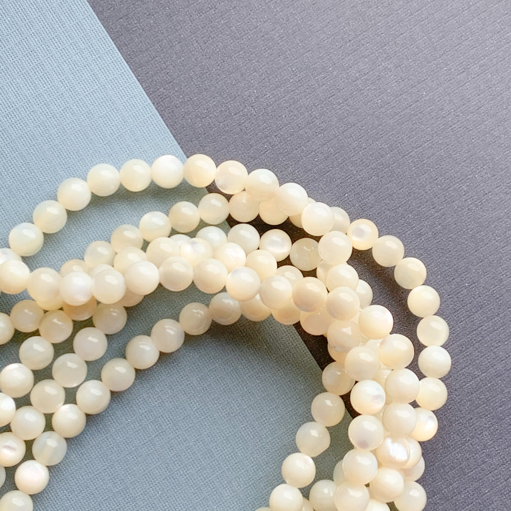 6mm Smooth Mother of Pearl Rounds Strand