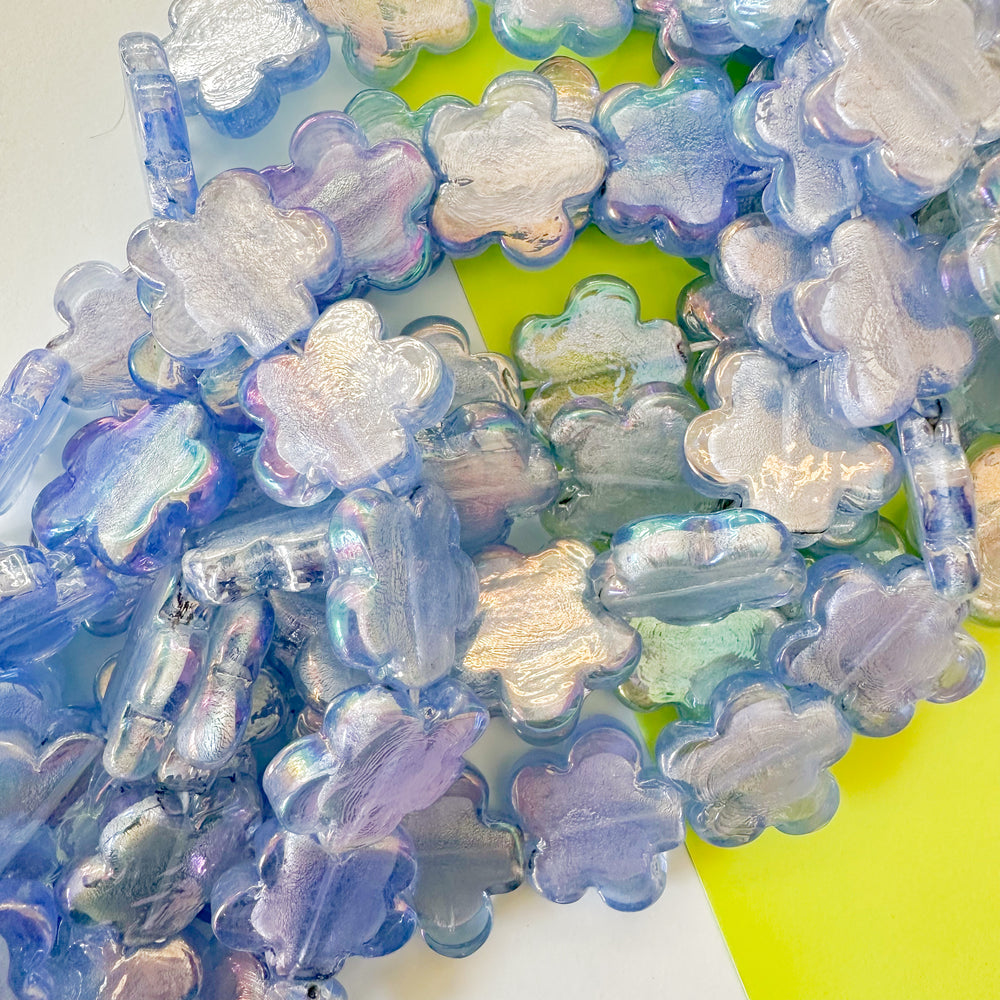 25mm Periwinkle Foil-Lined Glass Flower Strand