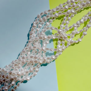 10mm White Coated Resin Pearl Heart Strand