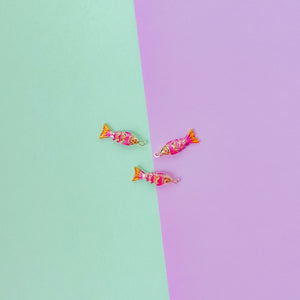 26mm Shiny Gold Enamel Articulated Fish Charm