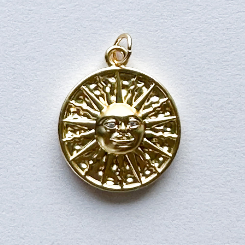 
                
                    Load image into Gallery viewer, 20mm Sun Face Gold Plated Pendant
                
            