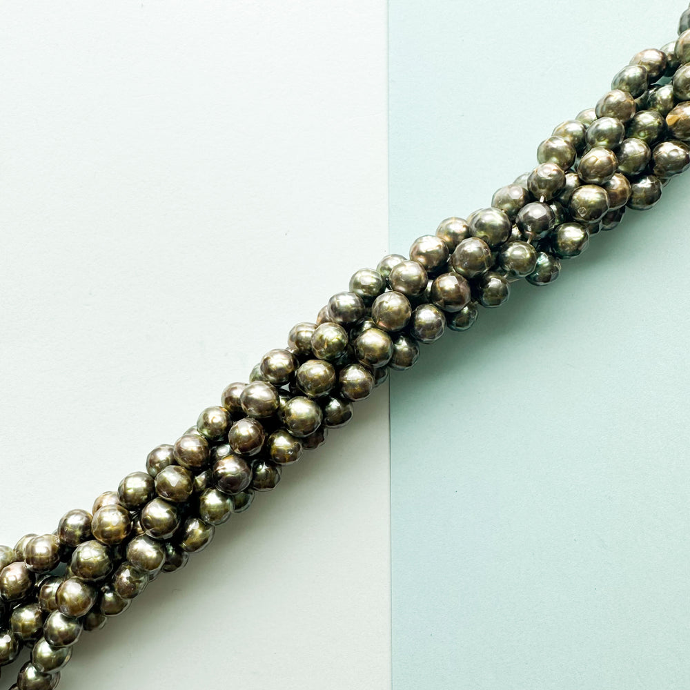 8mm Faceted Galapagos Freshwater Pearl Rounds Strand
