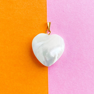 
                
                    Load image into Gallery viewer, 20mm Smooth Mother of Pearl Puffed Heart Charm
                
            