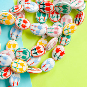15mm Hand Painted Porcelain Tulip Flat Oval Strand