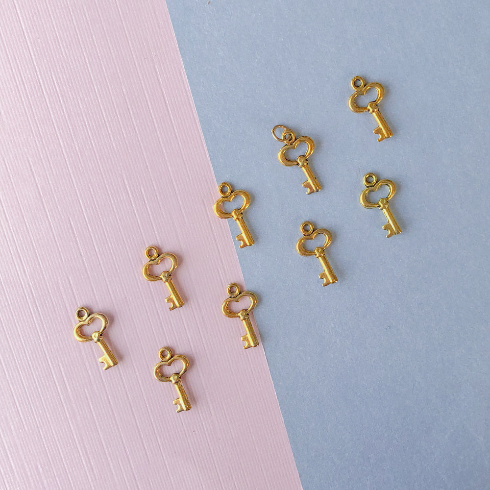 16mm Gold Plated Key Charm - 8 Pack