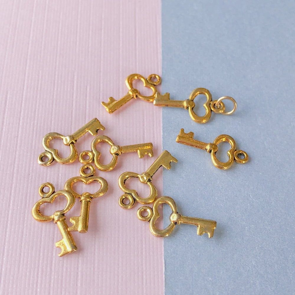 16mm Gold Plated Key Charm - 8 Pack