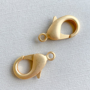 
                
                    Load image into Gallery viewer, 27mm Brushed Gold Lobster Claw Clasp - Pack of 2
                
            