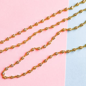 
                
                    Load image into Gallery viewer, 4mm Gold Plated Daisy Crystal Bezel Linked Chain
                
            