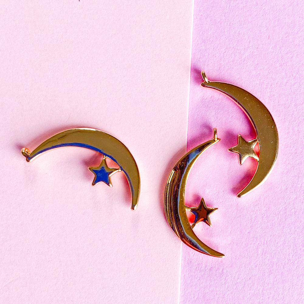 
                
                    Load image into Gallery viewer, 22mm Shiny Gold Crescent Moon + Star Charm
                
            