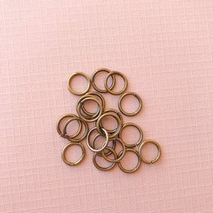 Antique Brass Open Jump Rings - Pack of 20
