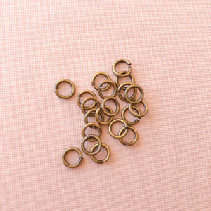 Antique Brass Open Jump Rings - Pack of 20