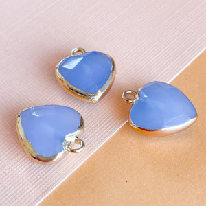 
                
                    Load image into Gallery viewer, 14mm Periwinkle Quartz Gold Bezel Heart Charm
                
            