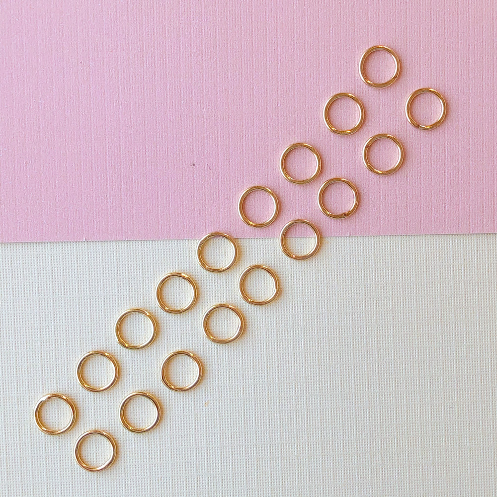 
                
                    Load image into Gallery viewer, 8mm Shiny Gold Plated Soldered Jump Rings - 20 Pack
                
            