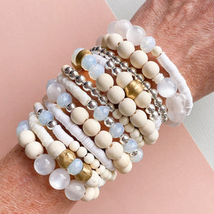 The Jasmine Dunes Stretchy Bracelet Making Kit – Beads, Inc.