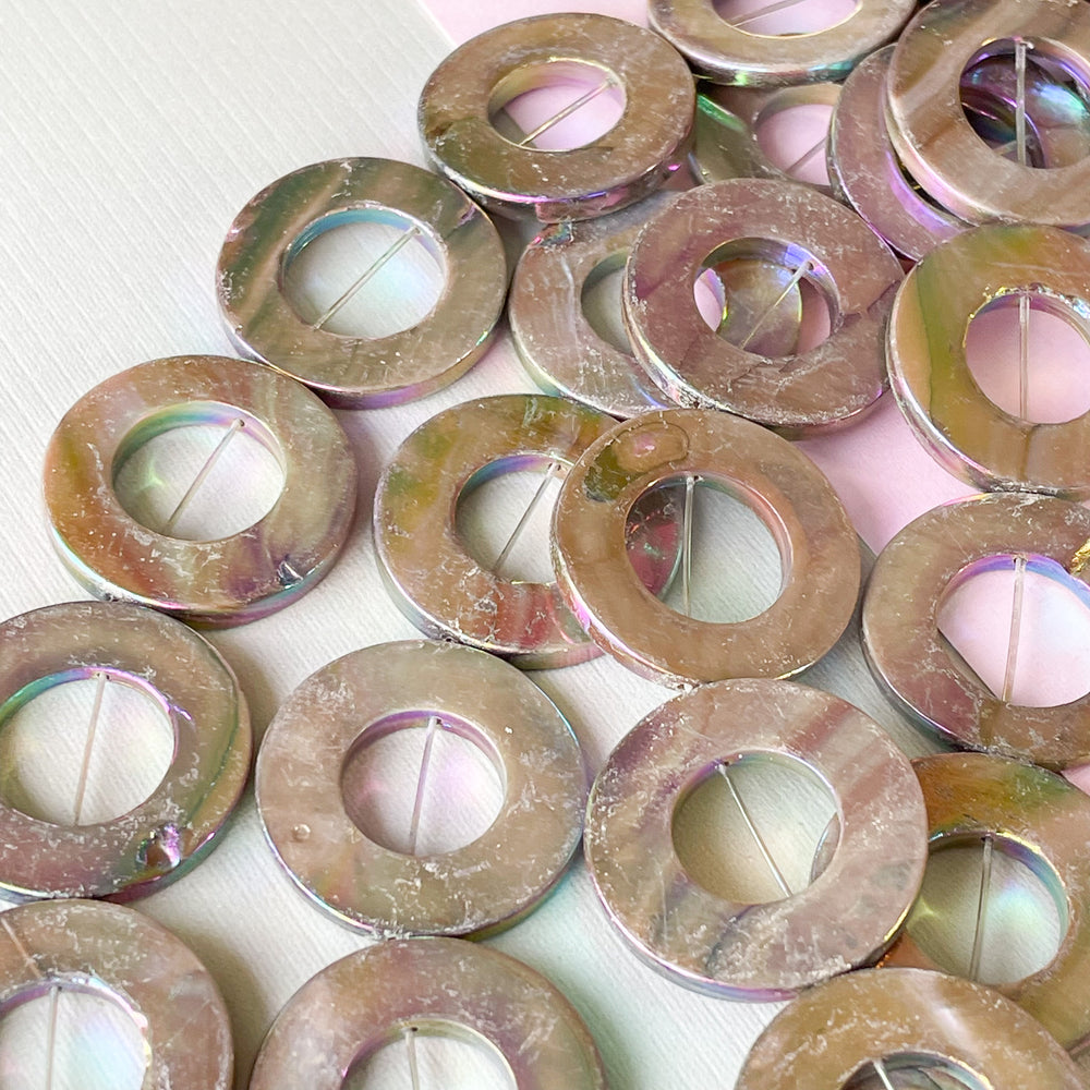 25mm Iridescent Mother of Pearl Circle Strand