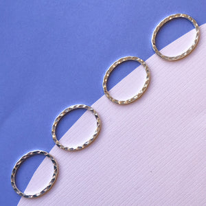 31mm Electroplated Silver Hammered Oval Ring - 4 Pack