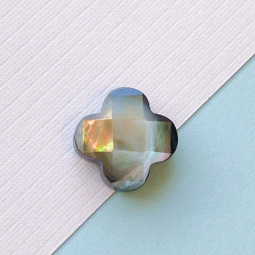 14mm Mother of Pearl Faceted Black "Grade A" Quatrefoil - Pack of 2