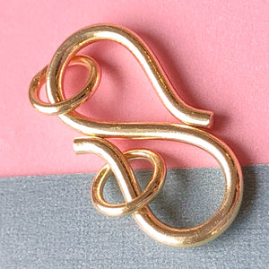 
                
                    Load image into Gallery viewer, 25mm Gold &amp;quot;S&amp;quot; Hook Clasp with Rings - 2 Pack
                
            