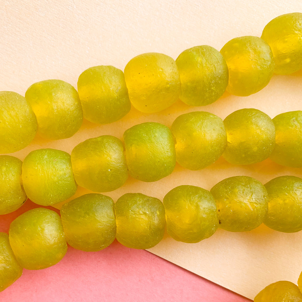 
                
                    Load image into Gallery viewer, 14mm Citrus Recycled African Glass Strand
                
            