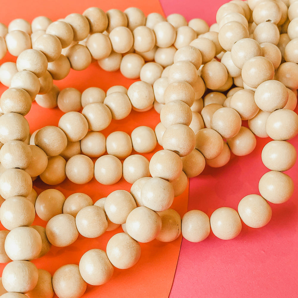 8mm Beige Wood Rounds Strand - Christine White Style