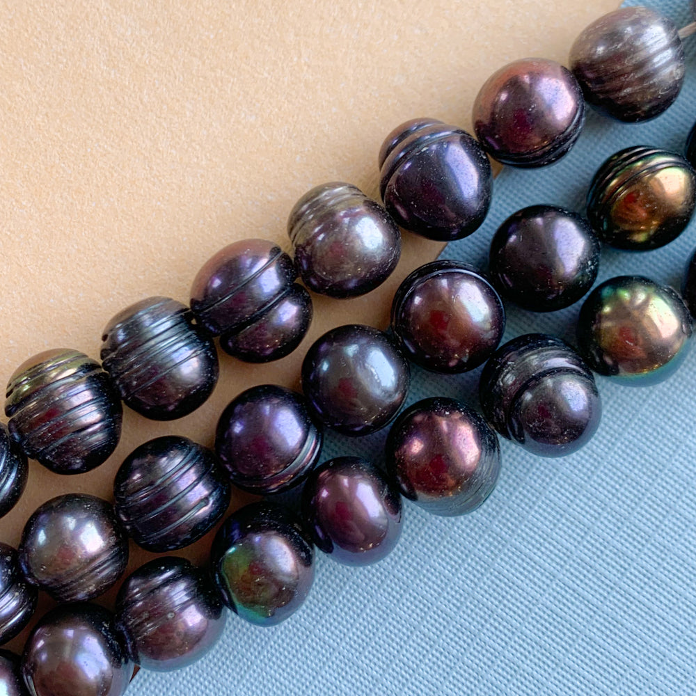 
                
                    Load image into Gallery viewer, 10mm Deep Dark Baroque Freshwater Pearl Strand
                
            