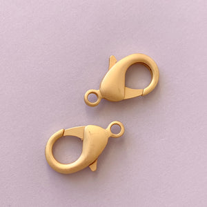 
                
                    Load image into Gallery viewer, 19mm Brushed Gold Lobster Claw Clasp - Pack of 2
                
            