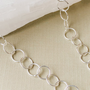 
                
                    Load image into Gallery viewer, 10mm Shiny Silver Round Chain
                
            