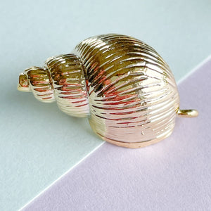24mm Gold Plated Shell Charm
