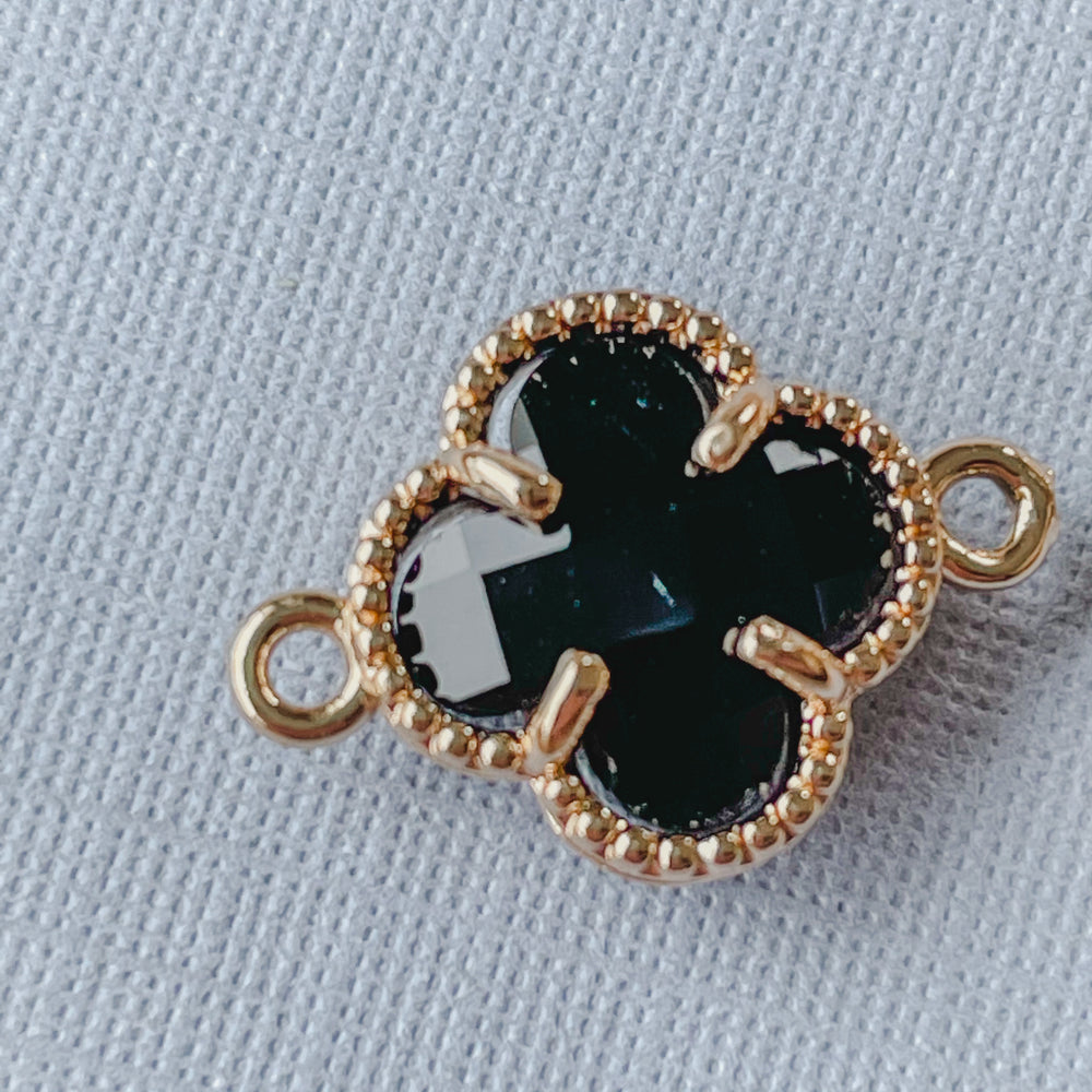 
                
                    Load image into Gallery viewer, 12mm Black Crystal Gold Quatrefoil Connector
                
            