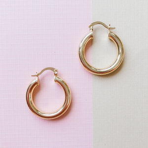 
                
                    Load image into Gallery viewer, 25mm Shiny Gold Hoop Pair
                
            