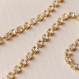 
                
                    Load image into Gallery viewer, 3mm Rhinestone Chain - Christine White Style
                
            