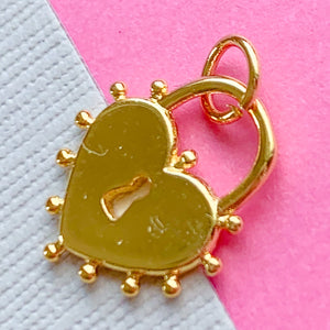 
                
                    Load image into Gallery viewer, 12mm Shiny Gold Drip Heart Lock Charm
                
            