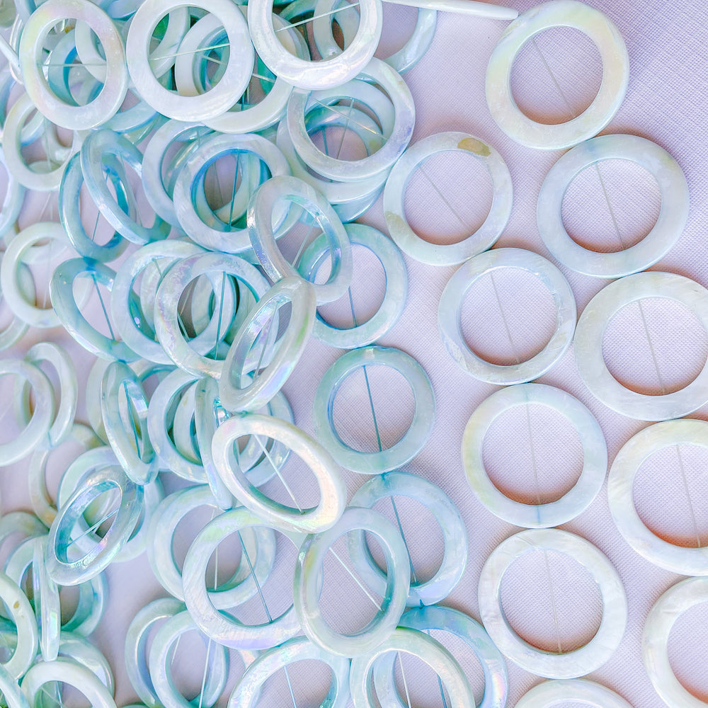 30mm Iridescent Aqua Mother of Pearl Circle Strand