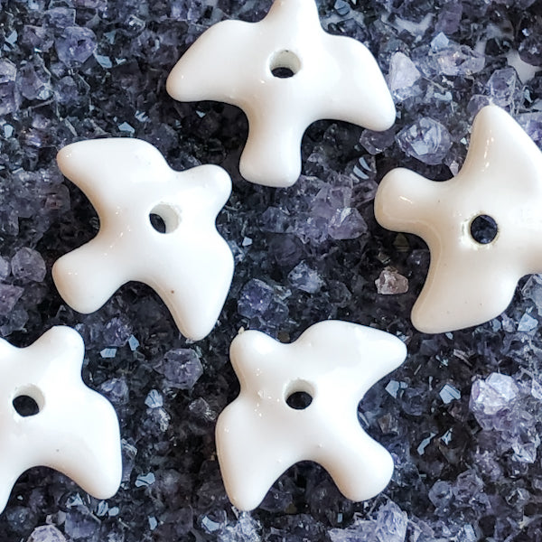
                
                    Load image into Gallery viewer, 23mm White Ceramic Dove Bead - 5 Pack - Christine White Style
                
            