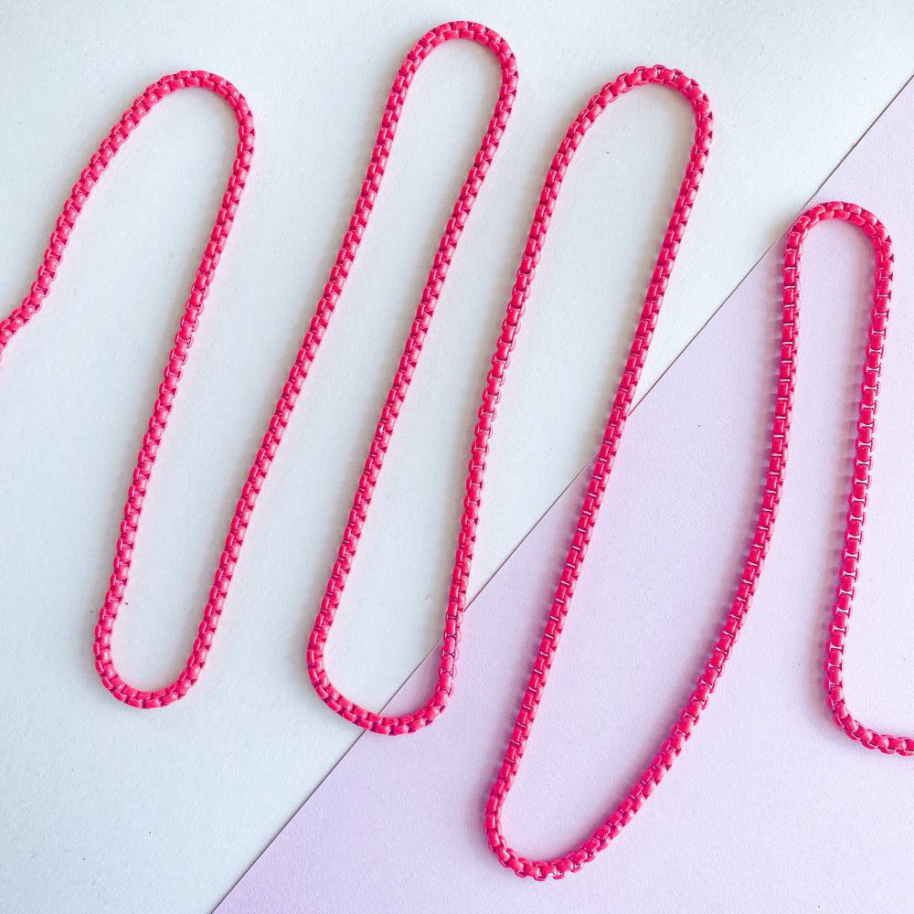 
                
                    Load image into Gallery viewer, 3mm Neon Pink Coated Box Chain
                
            