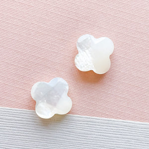 
                
                    Load image into Gallery viewer, 14mm Grade A White Mother of Pearl Faceted Quatrefoil - 2 Pack
                
            