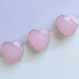 
                
                    Load image into Gallery viewer, 16mm Lilac Faceted Crystal Bezel Heart - 3 Pack
                
            