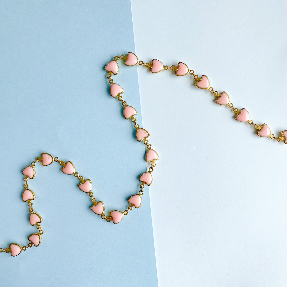 
                
                    Load image into Gallery viewer, 8mm Peach Heart Gold Chain
                
            