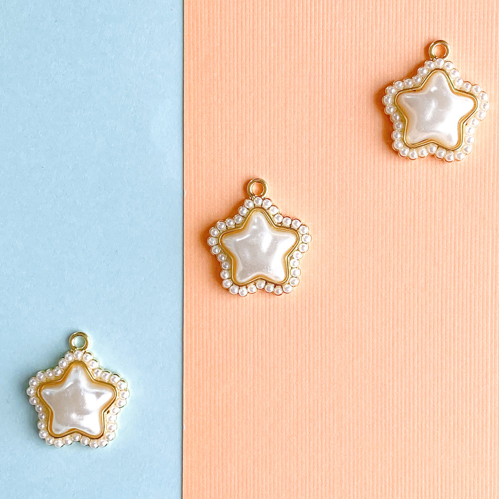 22mm Gold Pearlized Star Charm - 2 Pack