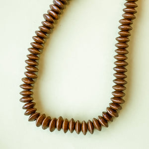 
                
                    Load image into Gallery viewer, 12mm Brown Saucer Wood Strand
                
            